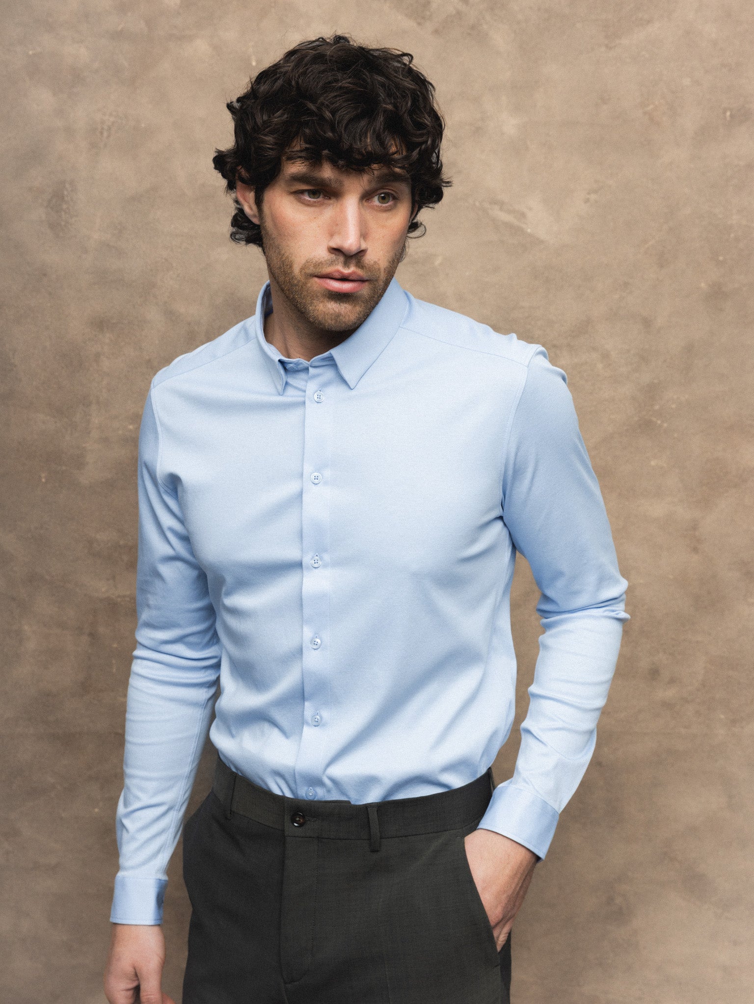 Modelshot / Light Blue / Detail